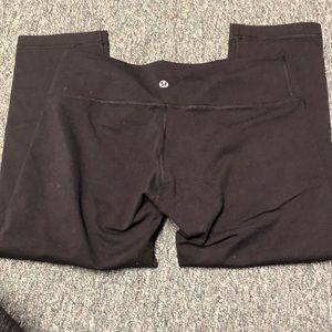 Lulu lemon crop yogas size 8